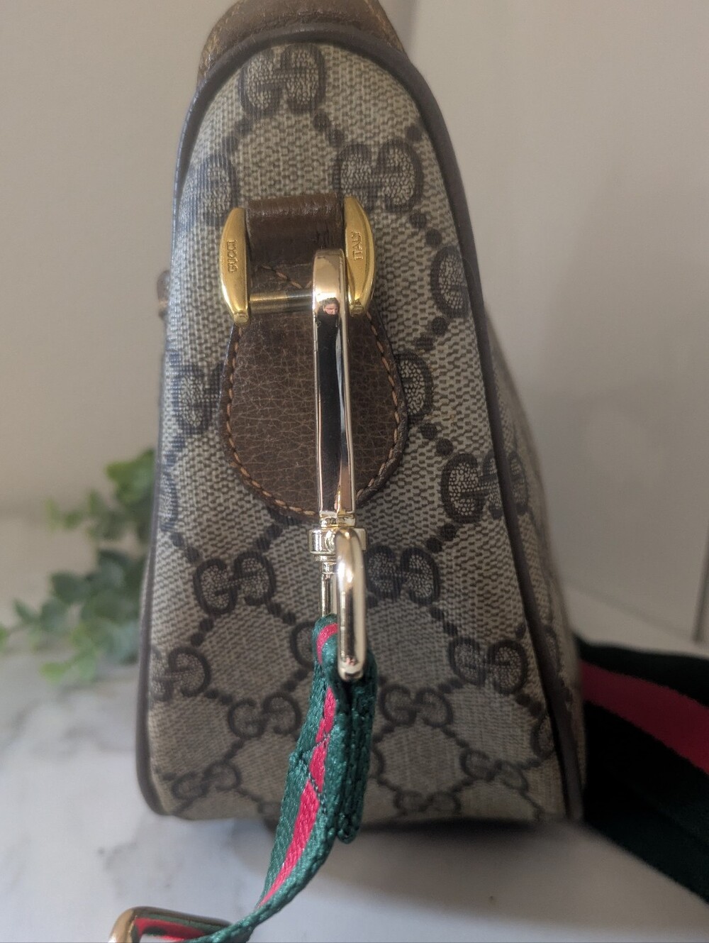 Gucci Supreme Canvas Crossbody Bag Purse - Picture 11 of 11